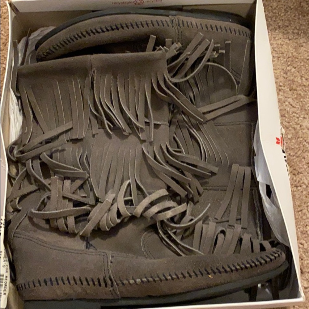 Boots Minnetonka Fringe Boots